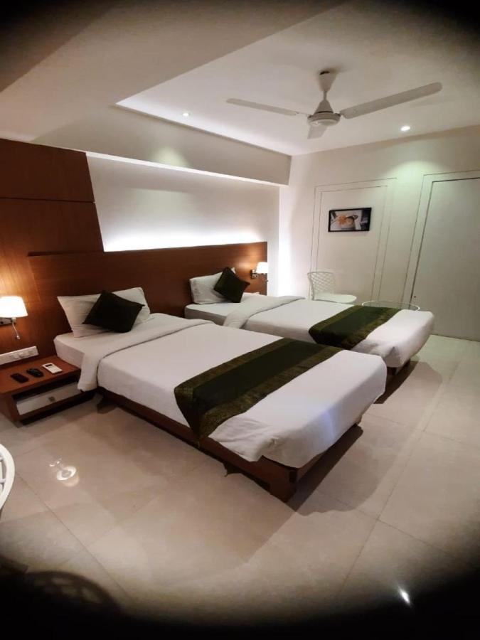 Hotel Laxvas Thane Ngoại thất bức ảnh
