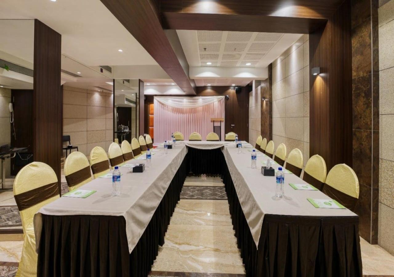 Hotel Laxvas Thane Ngoại thất bức ảnh