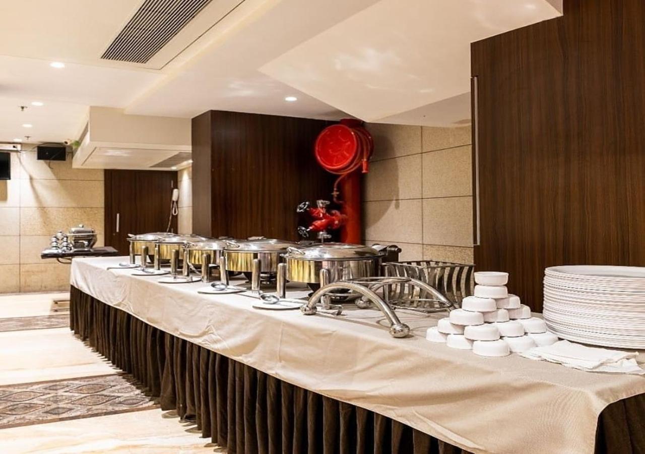 Hotel Laxvas Thane Ngoại thất bức ảnh